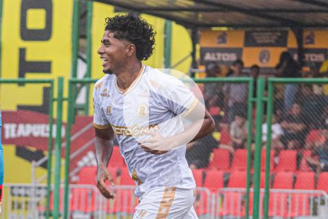 (VIDEO | FOTOS) ¡Se tumbó al puntero! Juan Pablo II venció 2-0 a Sport Huancayo